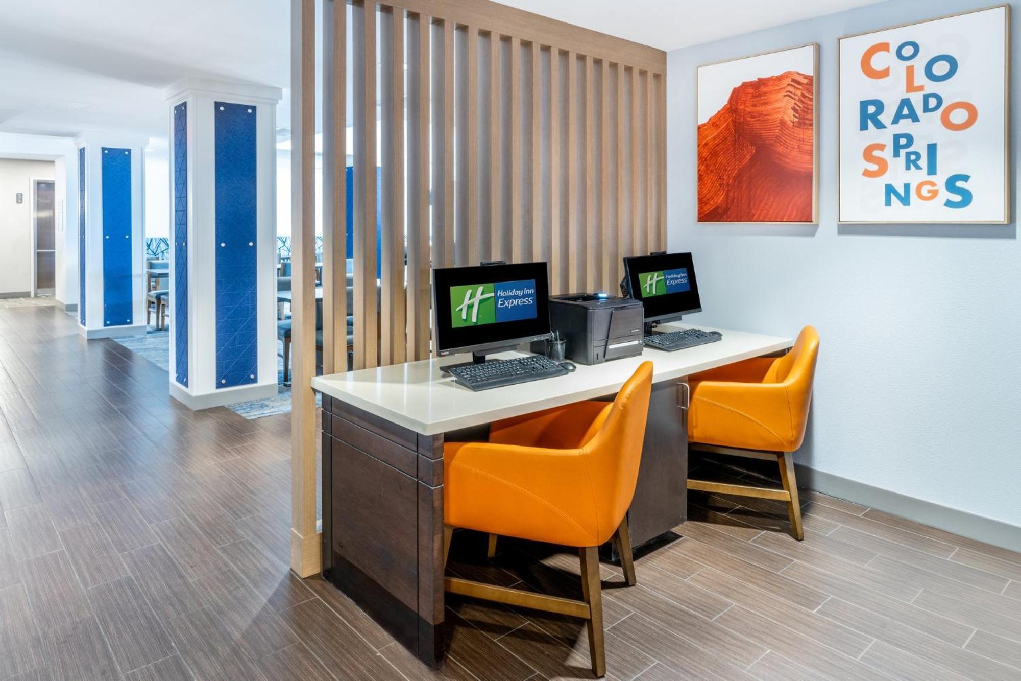 Holiday Inn Express - Colorado Springs - First & Main By Ihg Εξωτερικό φωτογραφία
